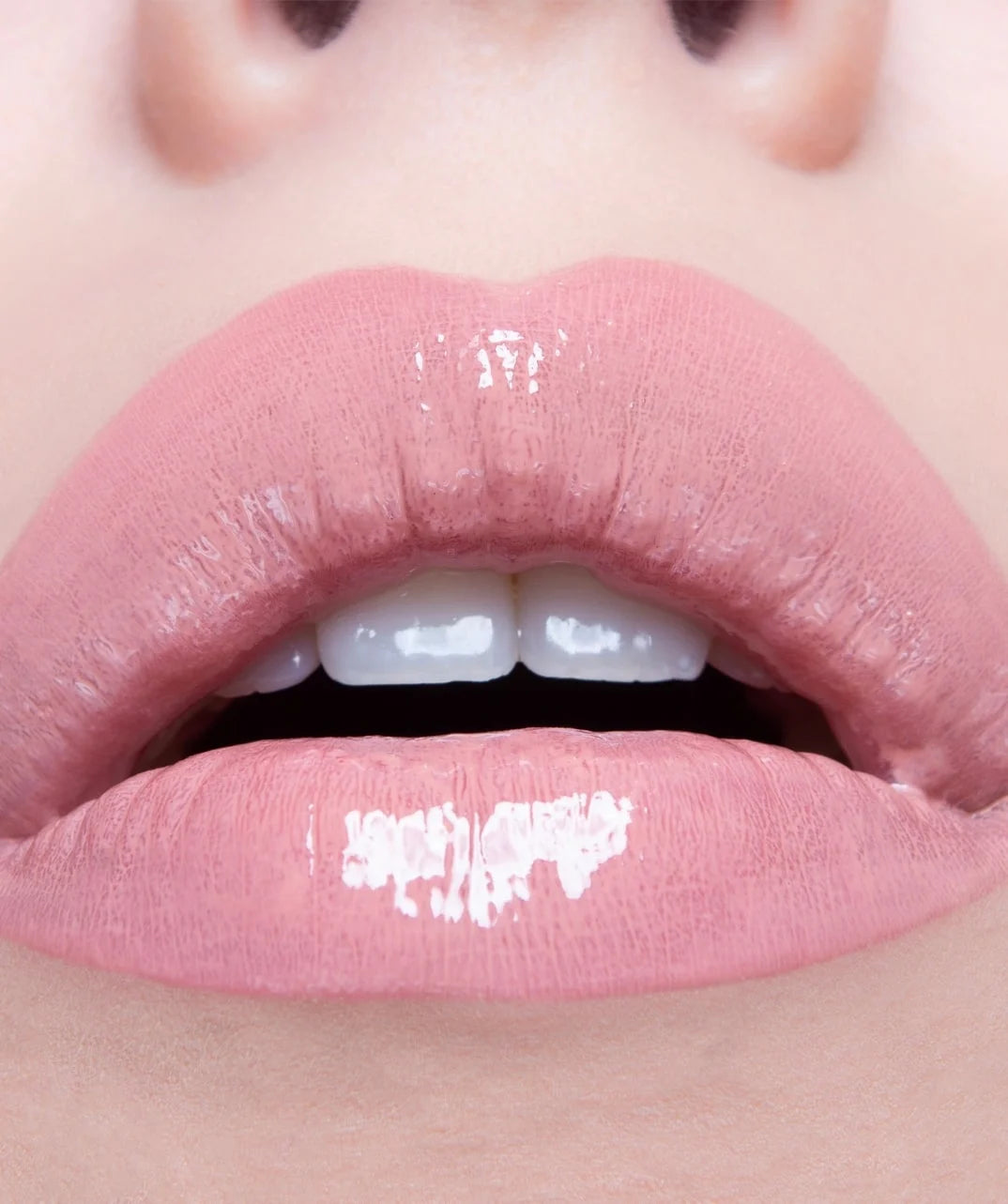 City Beauty City Lips Plumping Lip Gloss pink nude