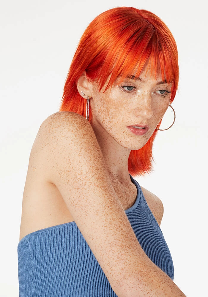 K18 Biomimetic Hairscience Peptide Prep Detox Shampoo image of model after use