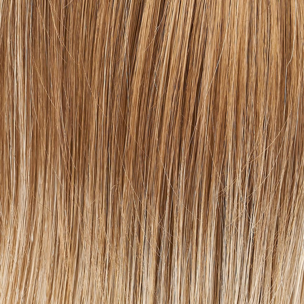 S14-26/88RO (Sunshine) | Medium brunette roots fading to honey blonde hues at the ends.